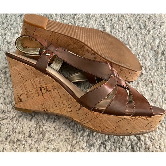 Guess Wedges - Picture 5 of 5